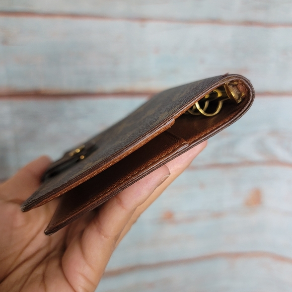 Authentic Louis Vuitton Agenda PM - Picture 9 of 11